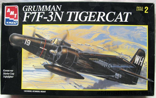 AMT 1/48 Grumman F7F-3N Tigercat Marine Night Fighter - VMF(N)-513 (Korea 1952) and F7F-3N VMF(N)-312 August 1950 - (F7F3N), 8842 plastic model kit